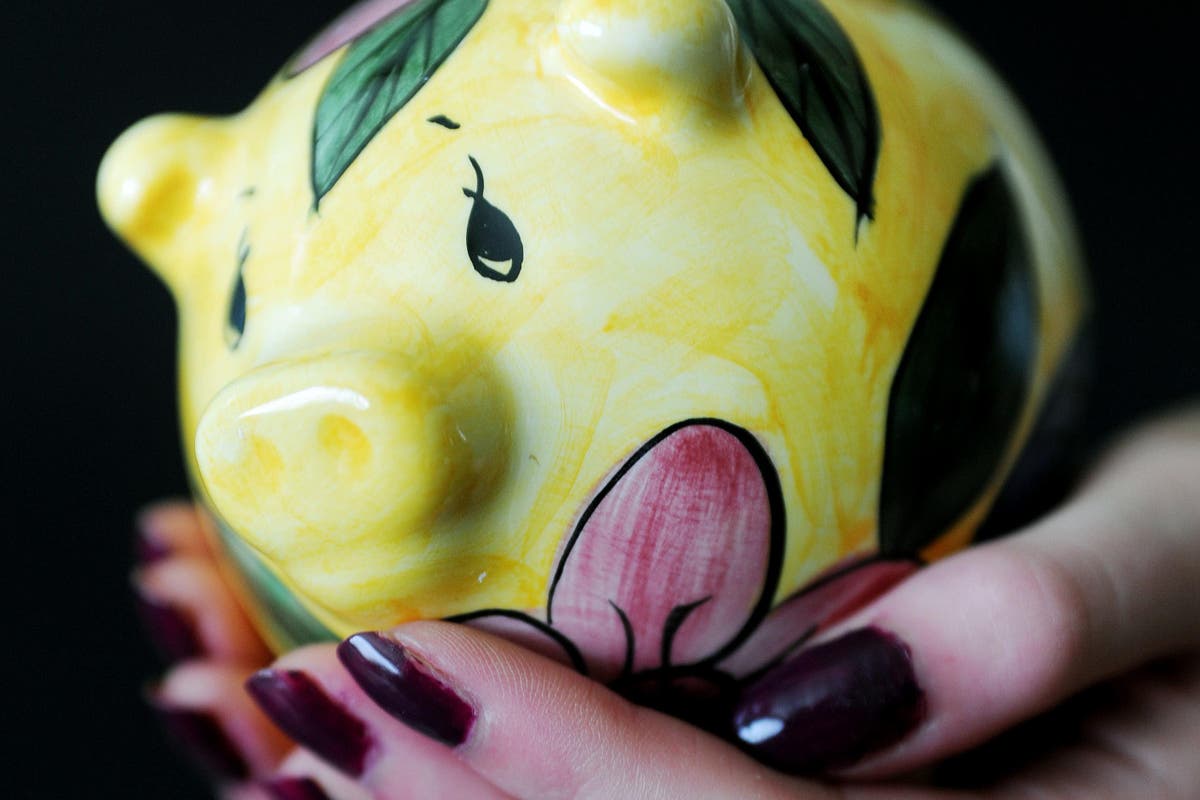 Nearly &pound;400bn &lsquo;sitting in accounts earning 1% or less&rsquo;