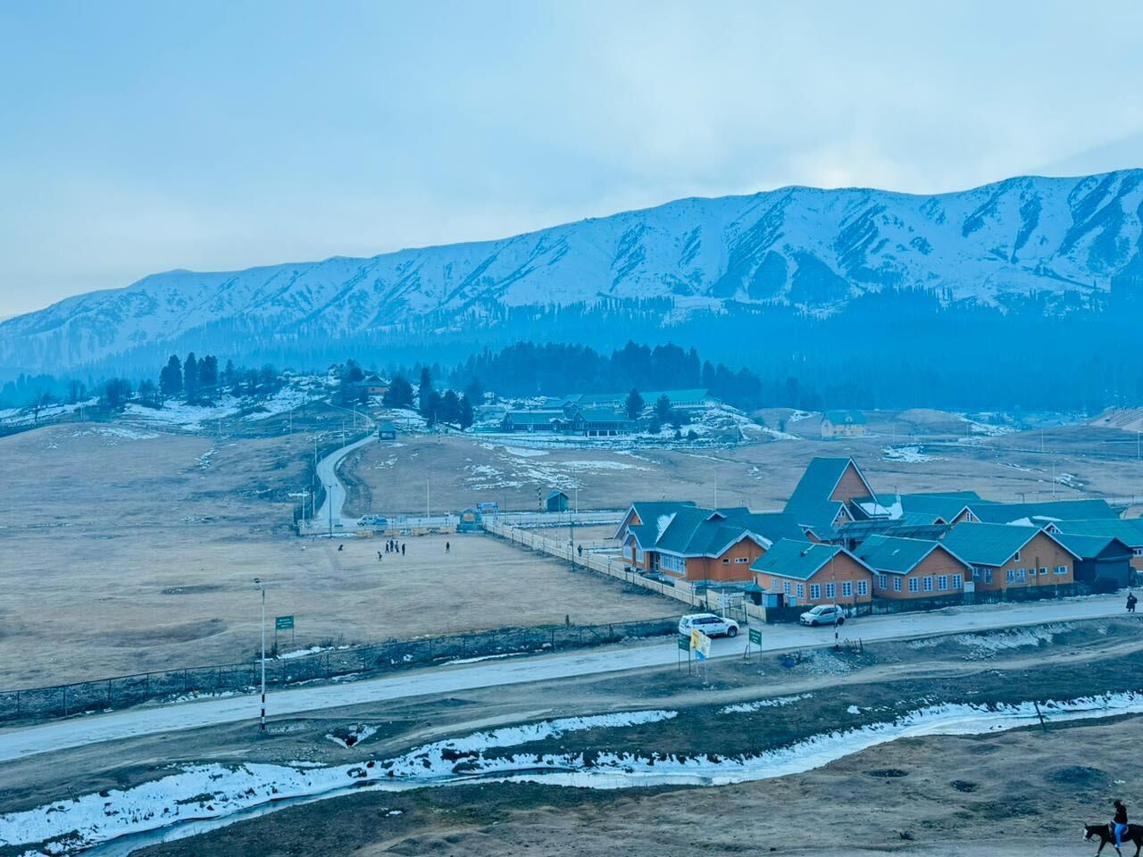 This ski resort in Gulmarg, Kashmir, has little to no snow on the ground this month
