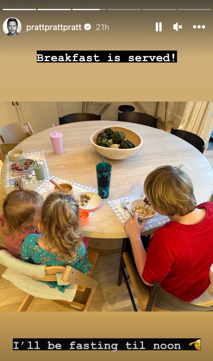 Pratt’s three children at the breakfast table