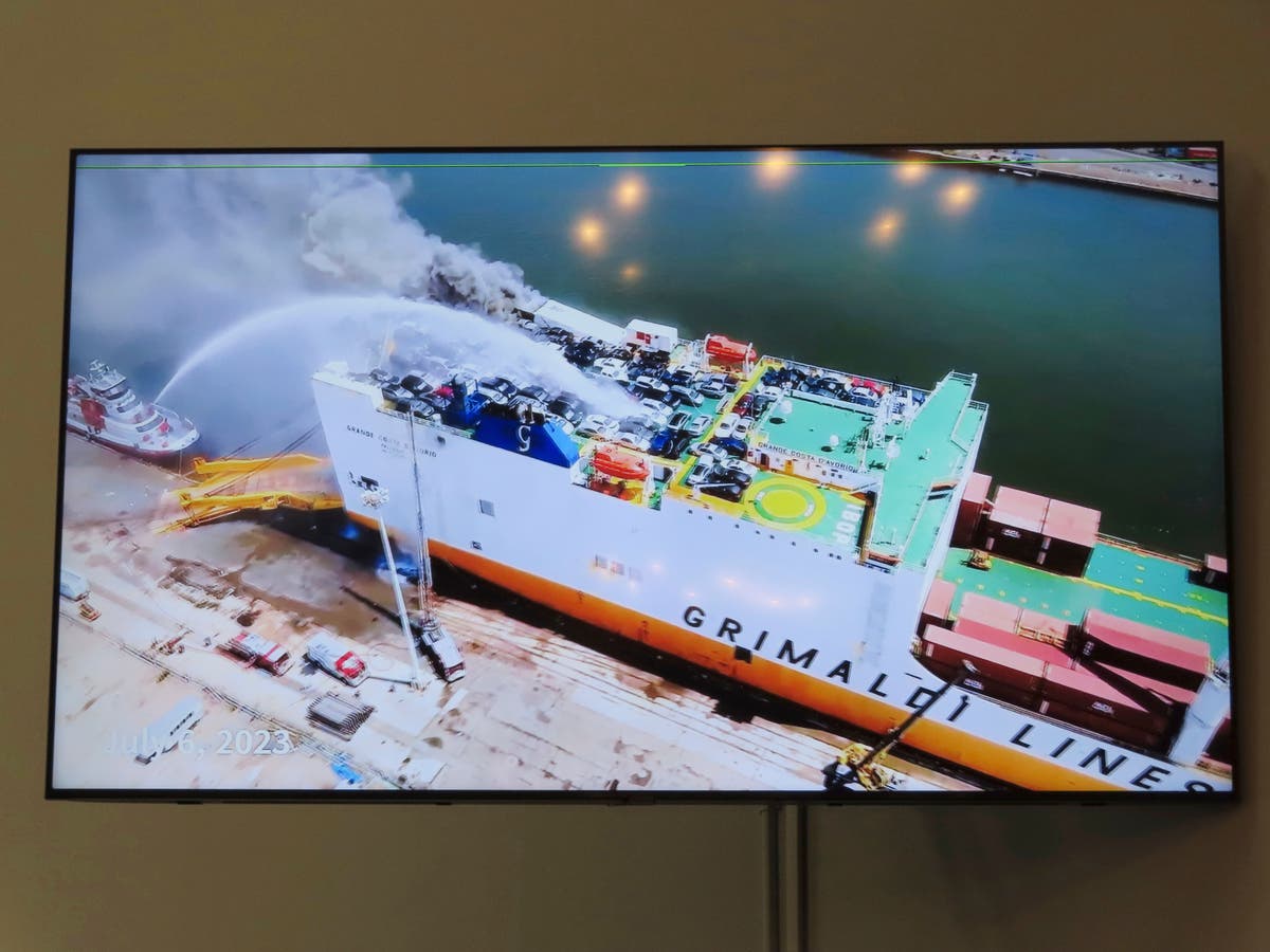 Mayday call from burning cargo ship in New Jersey prompted doomed rescue effort for 2 firefighters