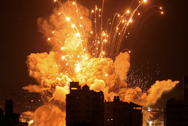 <p>Watch live view over Israel-Gaza border as Iran-backed Houthi rebels bombed in Yemen.</p>