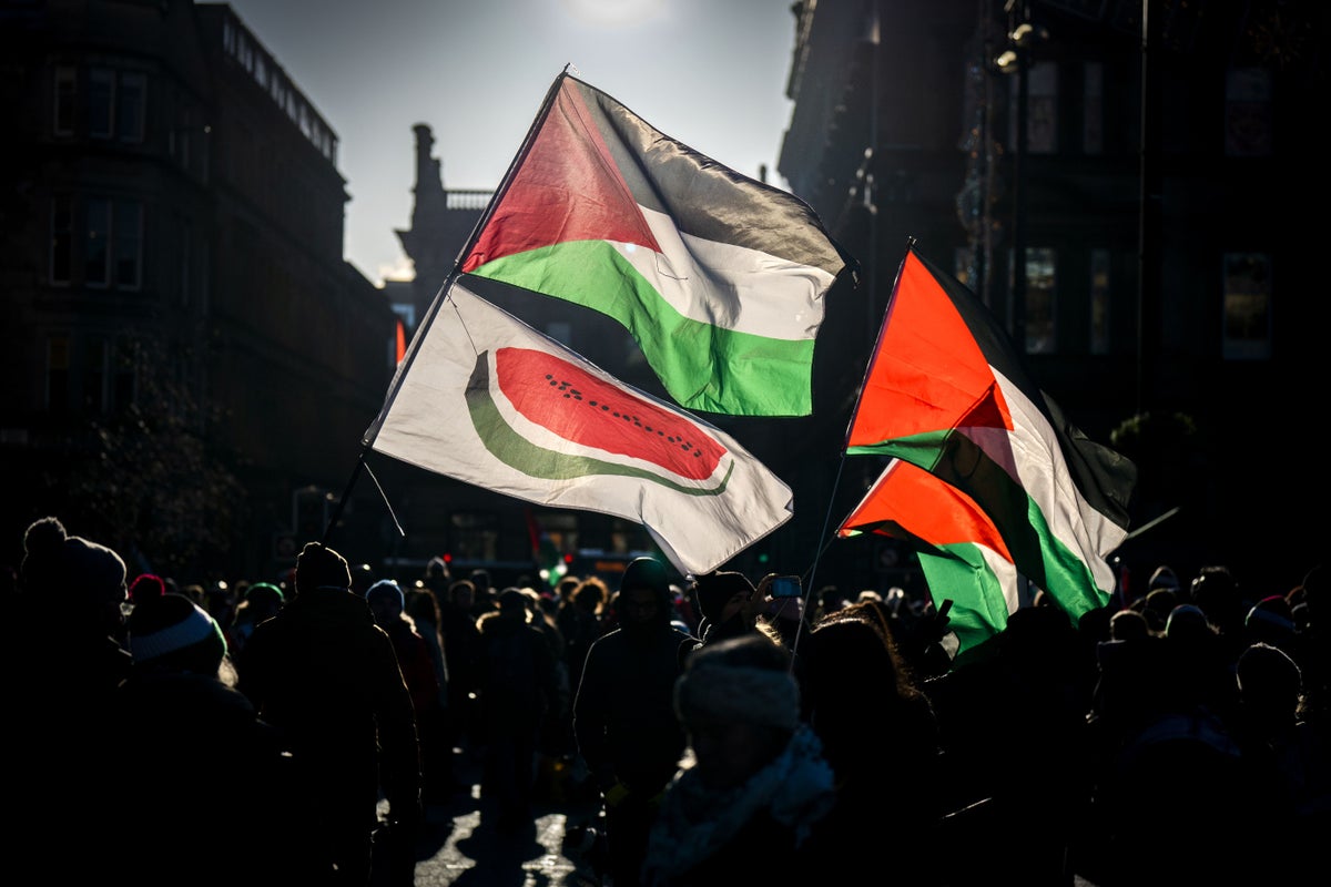 Man charged over headband worn at pro-Palestine rally in central London ...