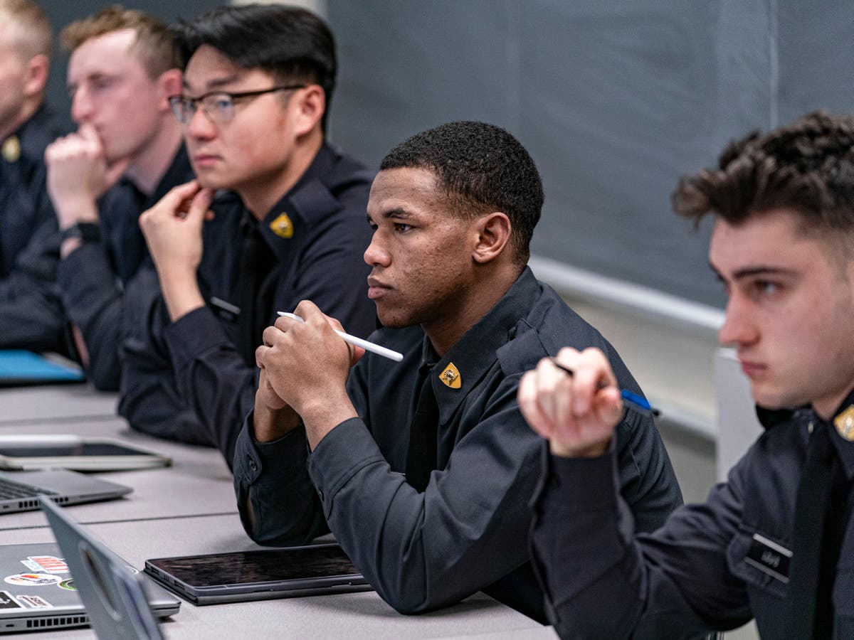 US military academies focus on oaths and loyalty to Constitution as political divisions intensify US military academies focus on oaths and loyalty to Constitution as political divisions intensify