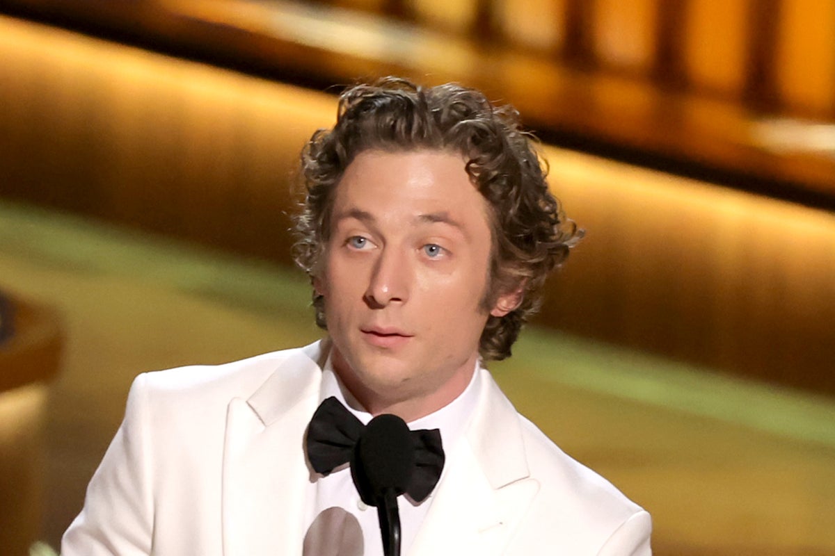 Emmys 2024 live The Bear sweeps awards early on as…