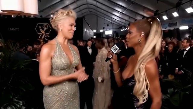<p>Hannah Waddingham corrects Laverne Cox after she mispronounces her name at Emmys 2024.</p>