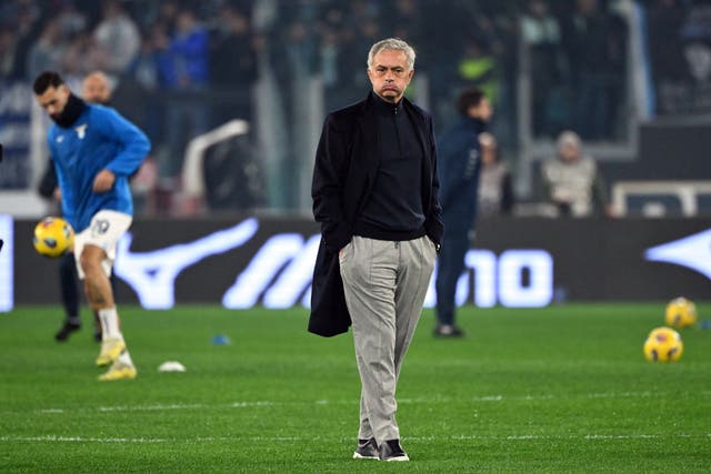 <p>Jose Mourinho has been appointed Fenerbahce manager </p>