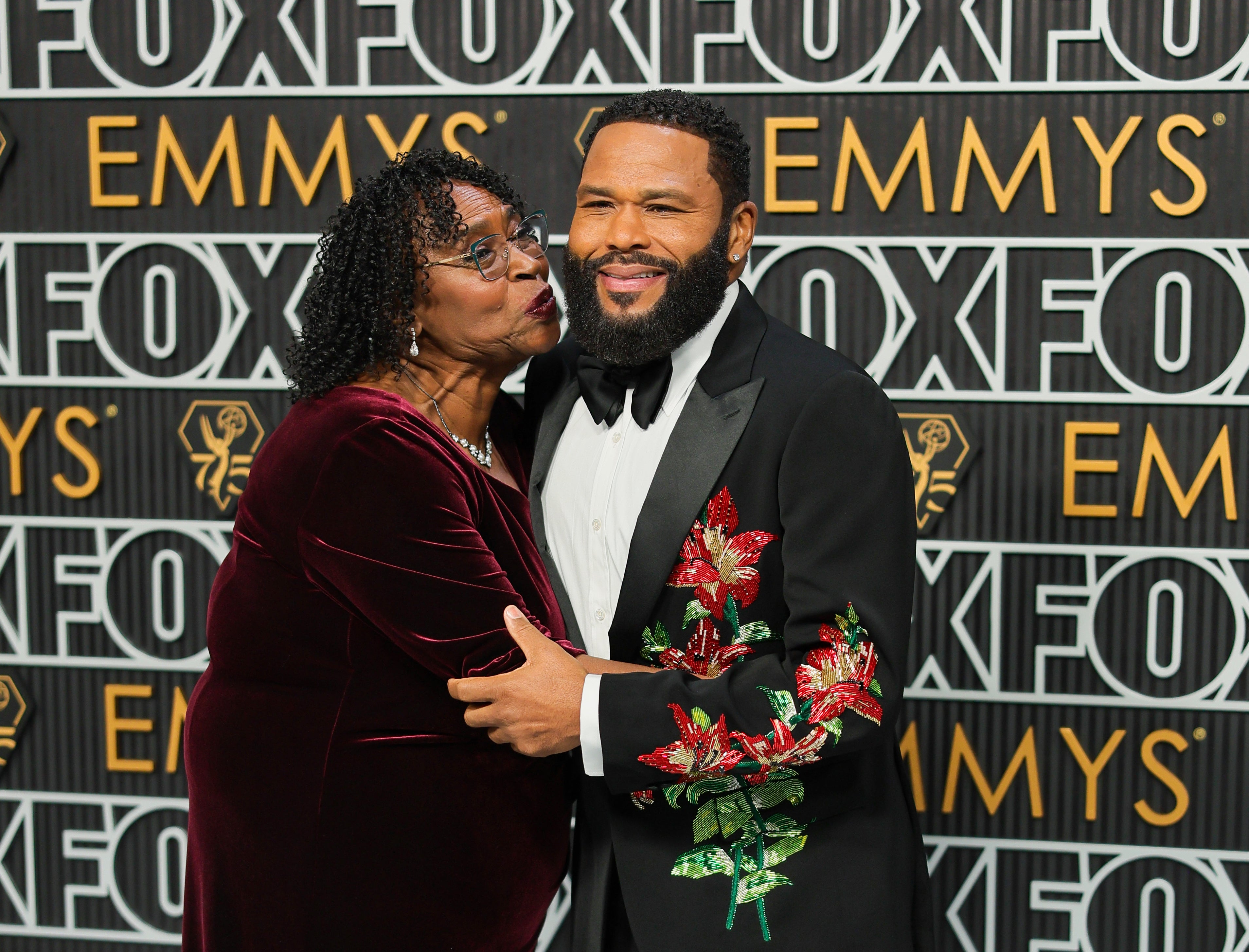 <p>Doris Hancox and her son Anthony Anderson</p>