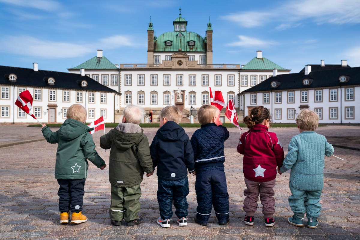 Norge planlegger å stoppe utenlandsadopsjoner ettersom Danmarks eneste internasjonale byrå avslutter arbeidet