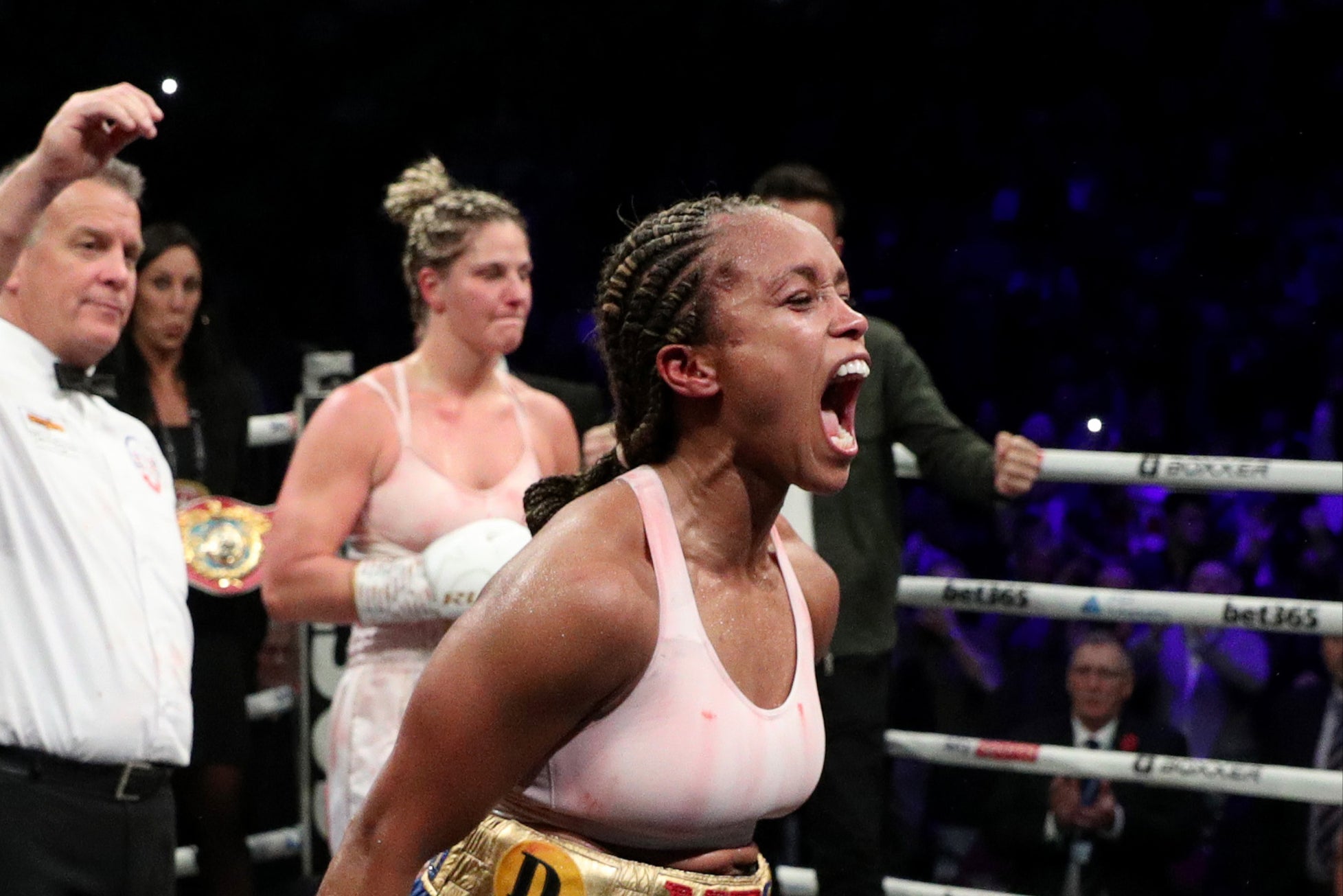 Jonas celebrates a win over Marie-Eve Dicaire in November 2022