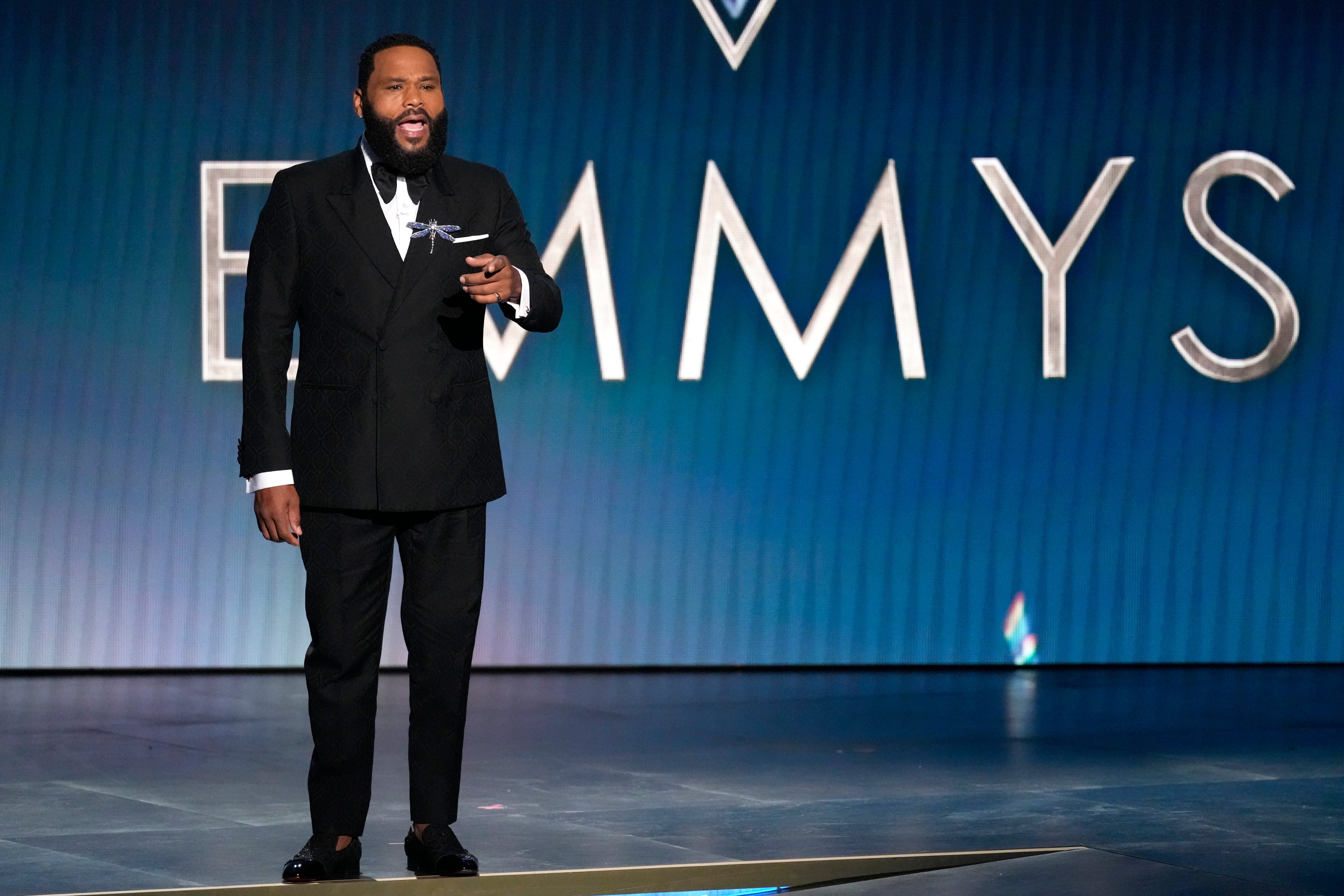 <p>EMMY-MOMENTOS</p>