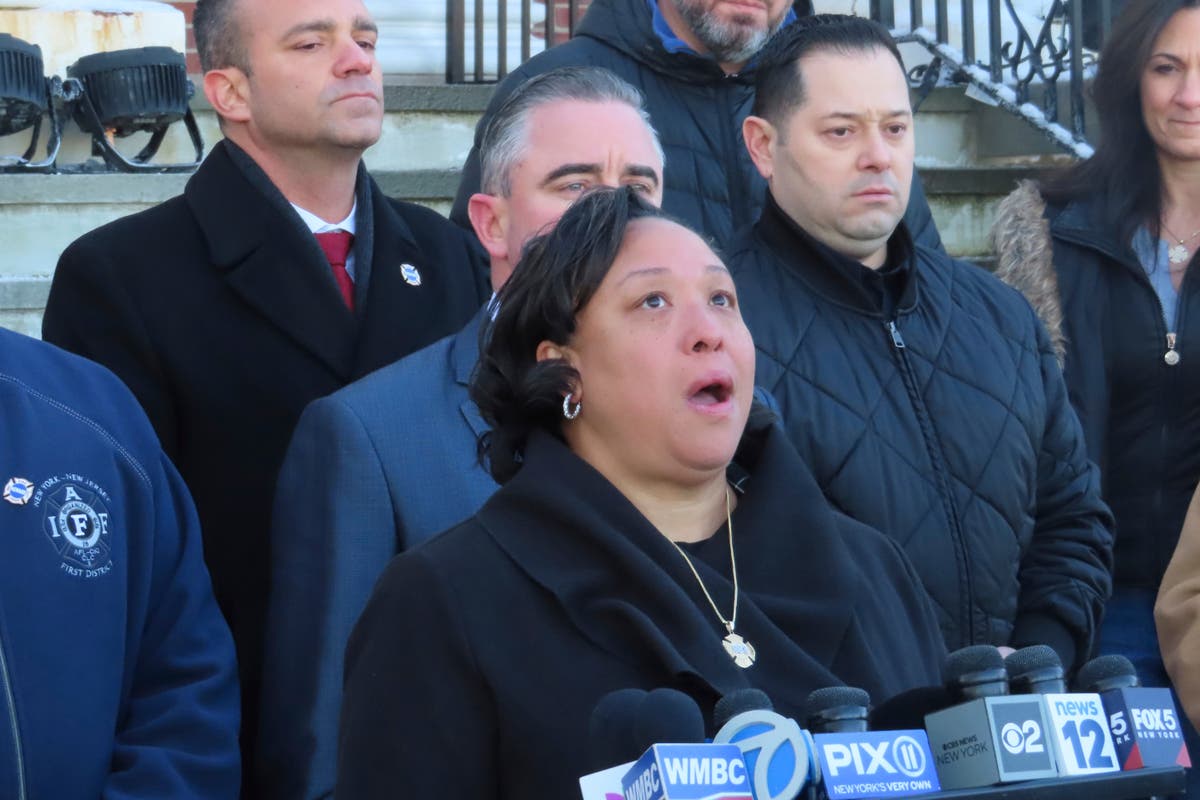 Union, kin of firefighters killed in cargo ship blaze call for new Newark fire department leadership