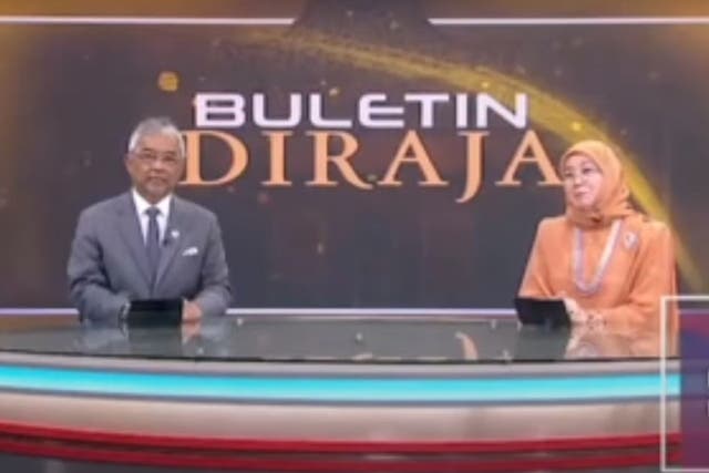 <p>Malaysia’s King and Queen charmed audiences during primetime on 17 January as they debuted as news anchors for a TV channel</p>