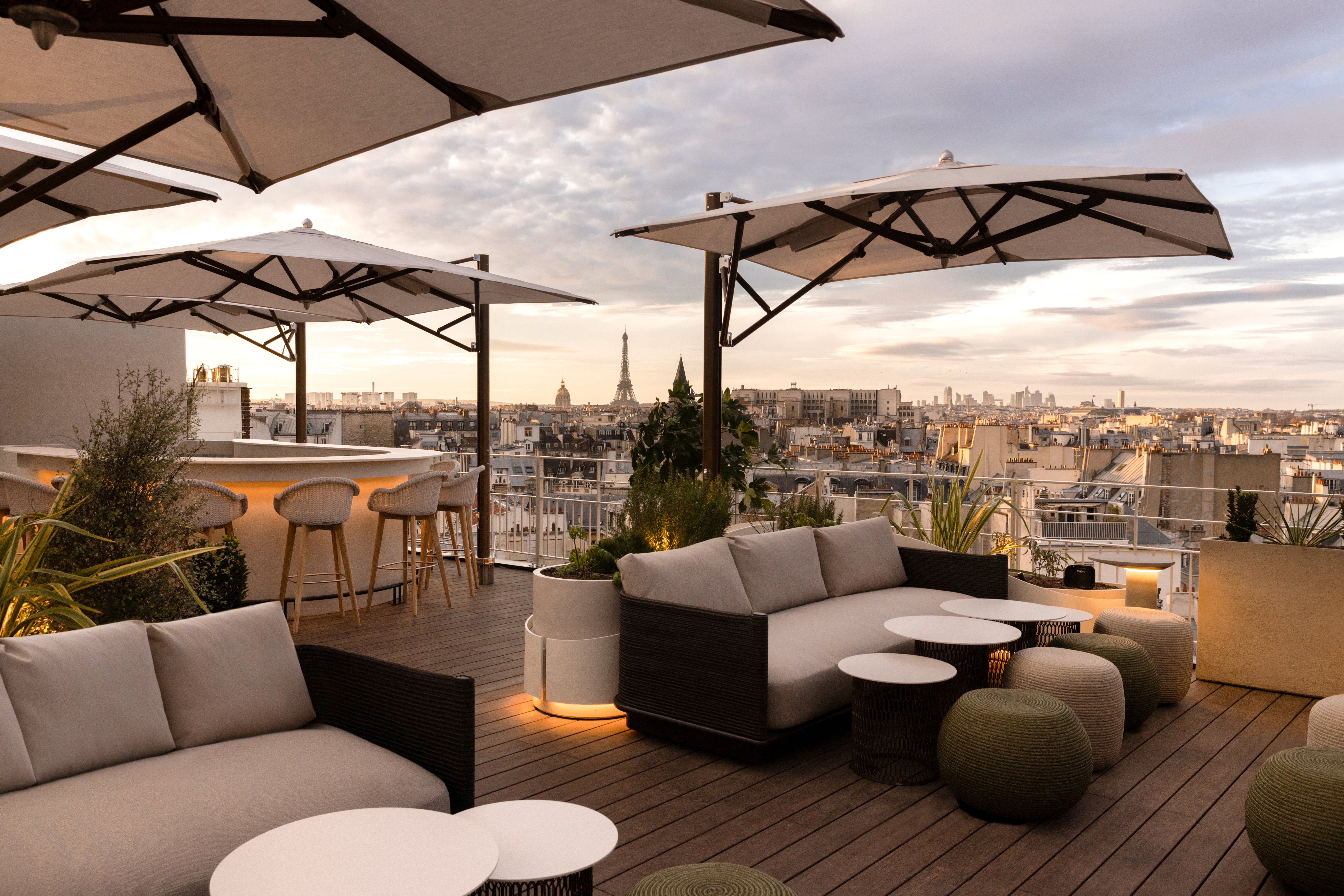 Summer evenings spent on the rooftop of the Dame des Arts will provide great drinks and even better views