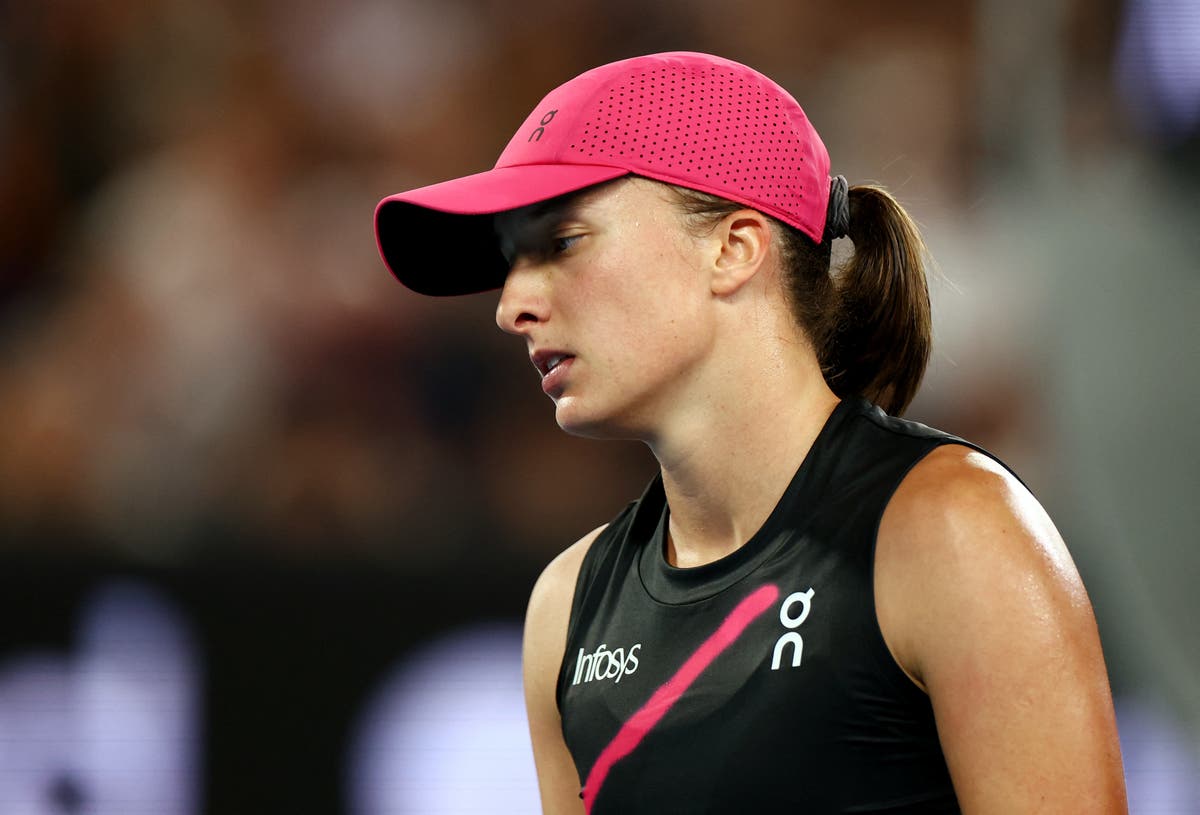 Australian Open LIVE: Iga Swiatek stunned by Linda Noskova after Cameron Norrie beats Casper Ruud