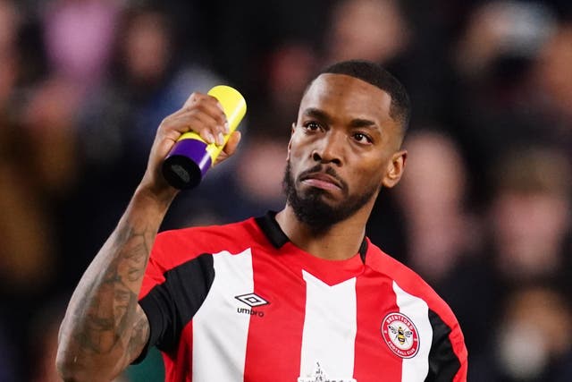 <p>Brentford’s Ivan Toney celebrates with his Man of the Match award after the Premier League match at the Gtech Community Stadium, London. Picture date: Saturday January 20, 2024.</p>