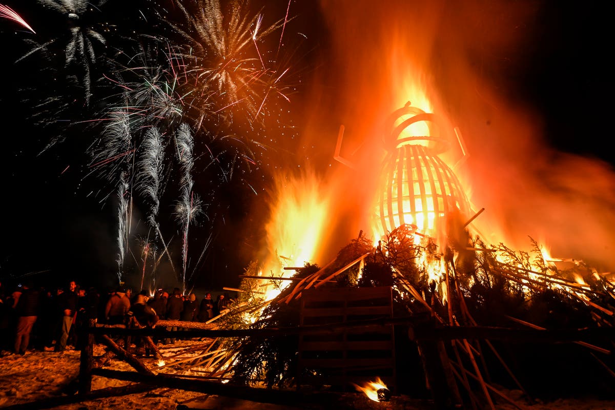 Custer: Why hundreds of people are torching an effigy of destructive bug in South Dakota town - Vimarsana News