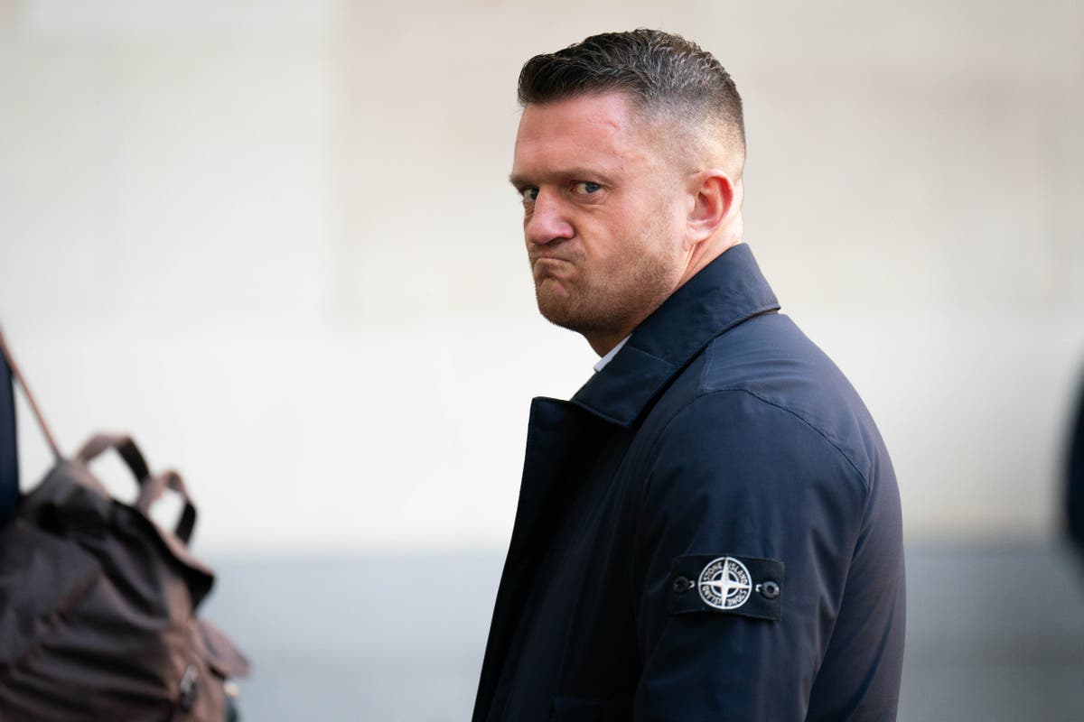 Tommy Robinson denies refusing to leave march