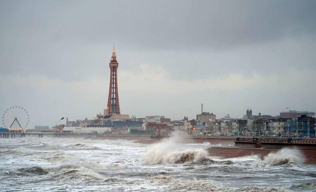 Storm Isha live: Trains cancelled and flights grounded as 100mph winds spark tornado warning and power cuts