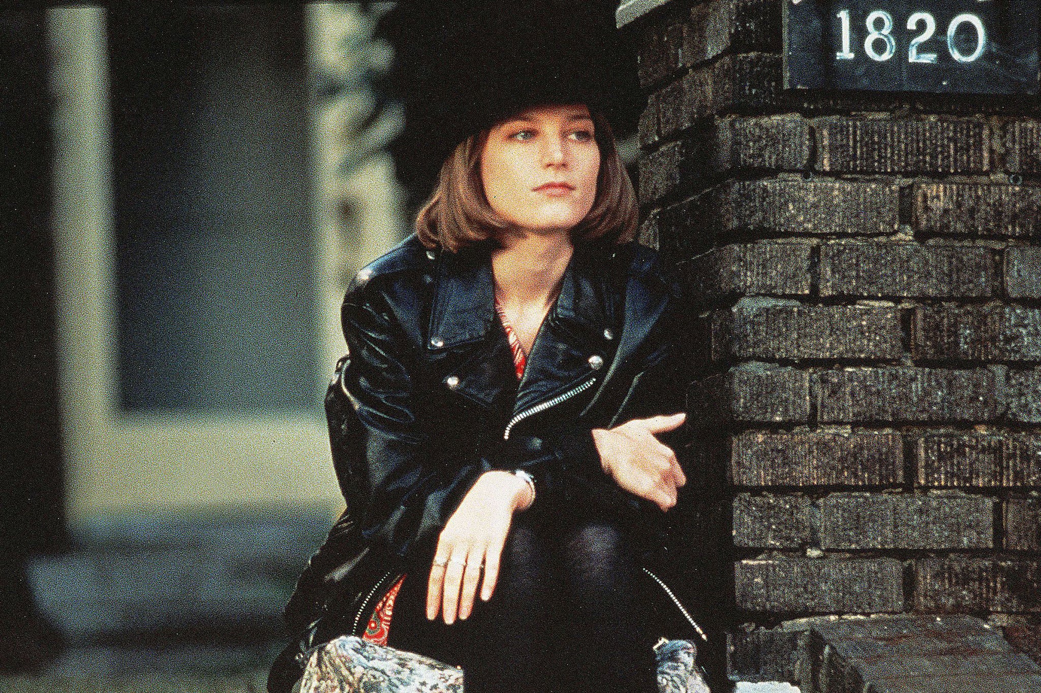 White female, Singles: Fonda as a directionless waitress in Cameron Crowe’s 1992 romcom ‘Singles’