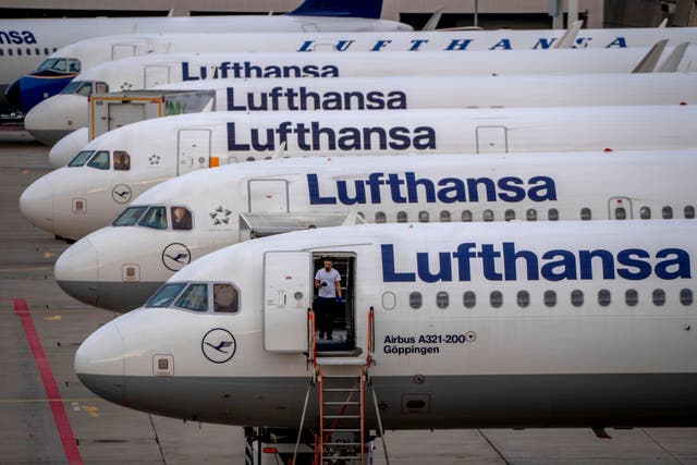 <p>Lufthansa flights are being cancelled </p>