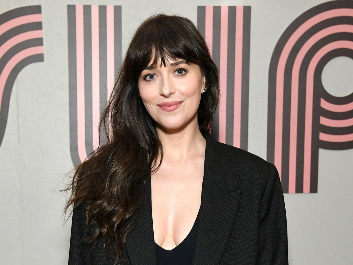 Dakota Johnson clarifies her viral comments about sleeping 14 hours a night: &lsquo;I don&rsquo;t demand it&rsquo;