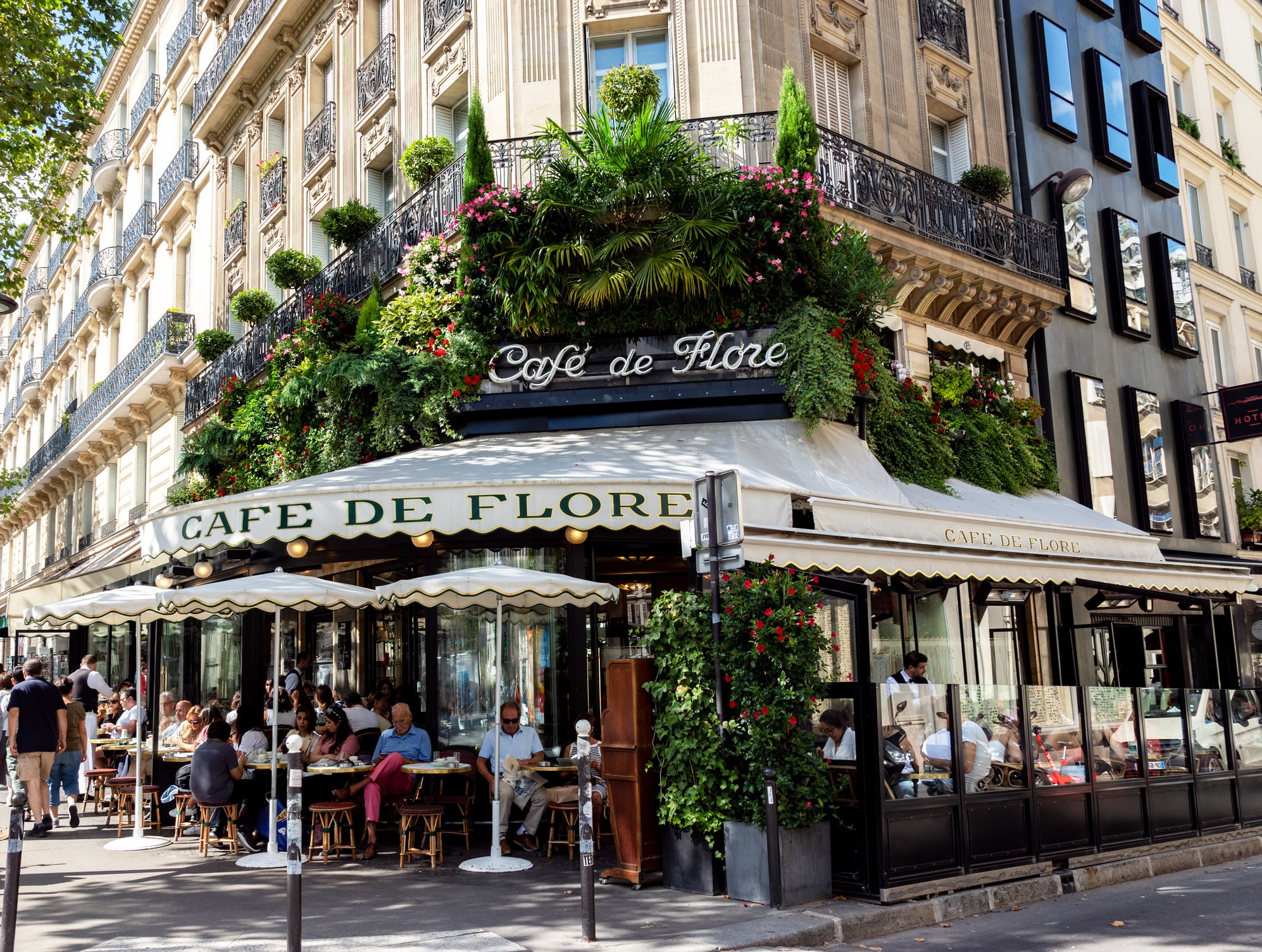 The Cafe De Flore, one of the oldest coffeehouses in Paris