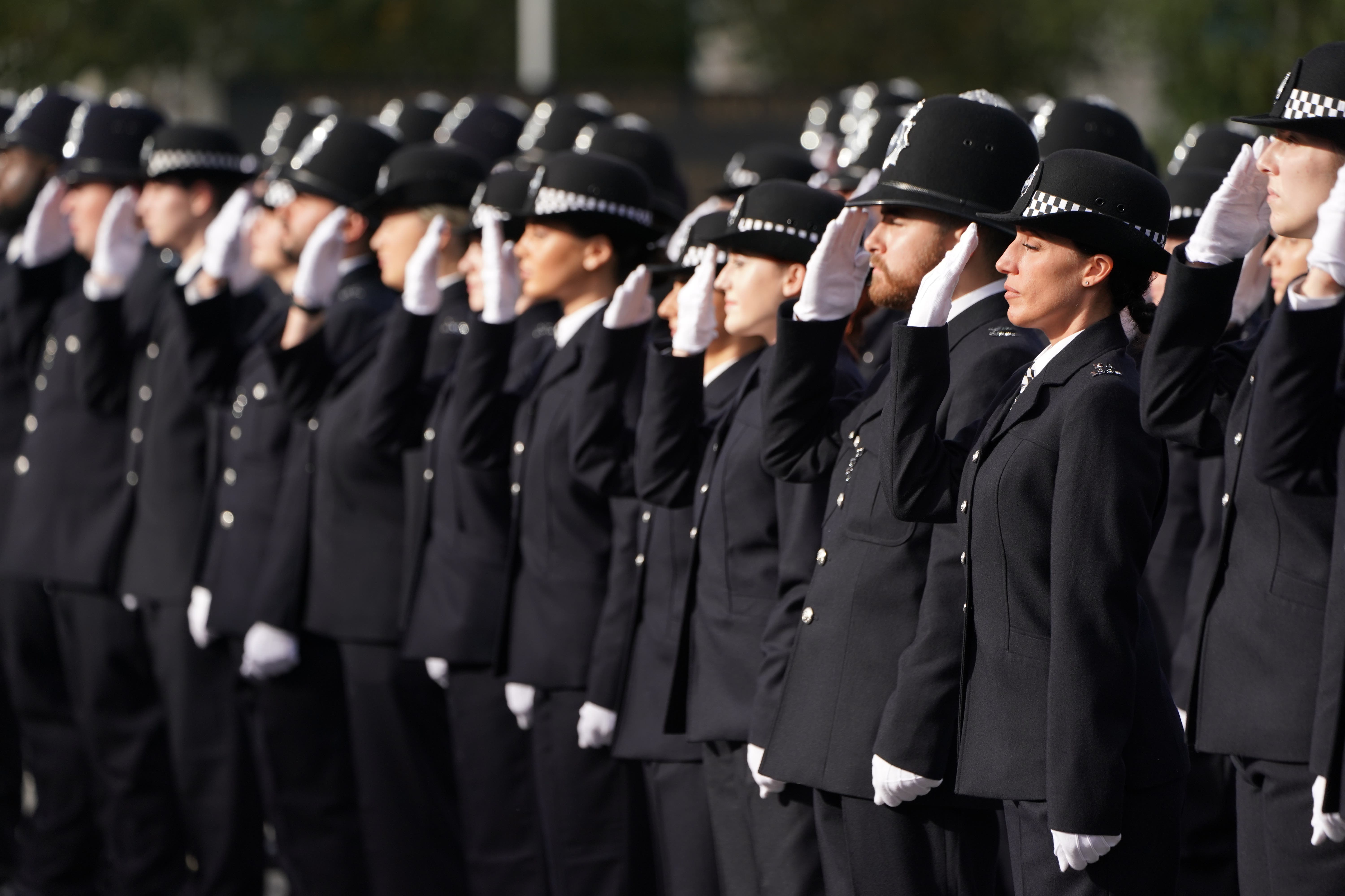 How Many Police Officers In England And Wales