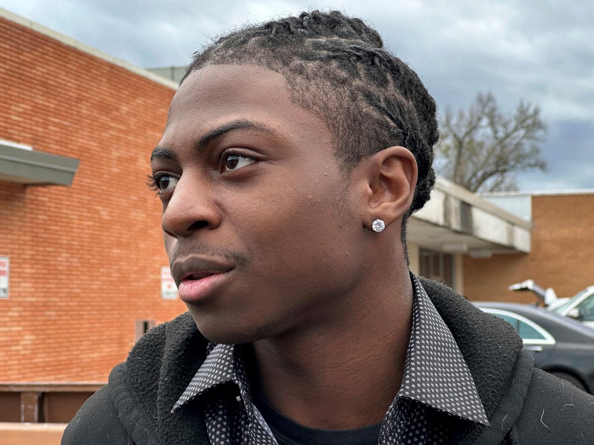 A Texas school's punishment of a Black student who wears his hair in ...