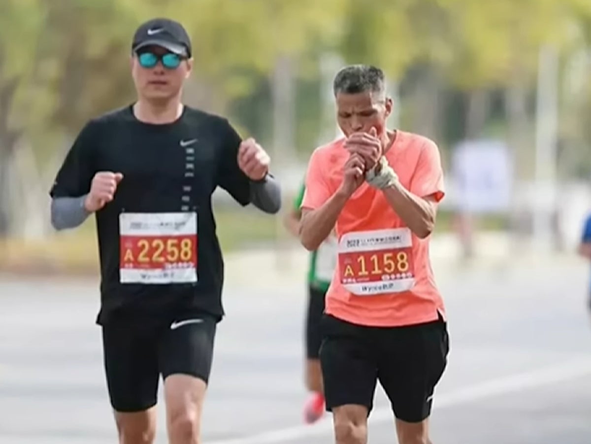 Runner in China who chain-smoked throughout marathon banned for two years