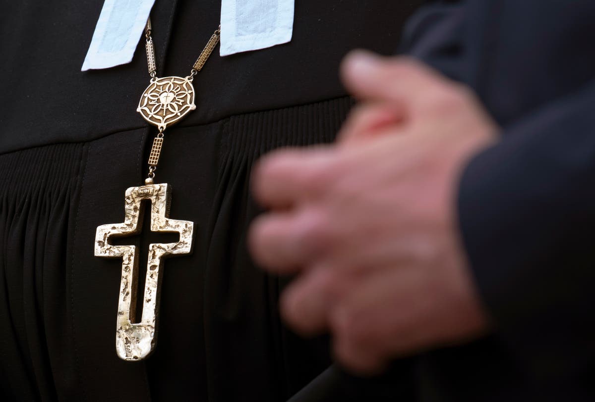 Report on sex abuse in Germany's Protestant Church documents at least 2,225 victims