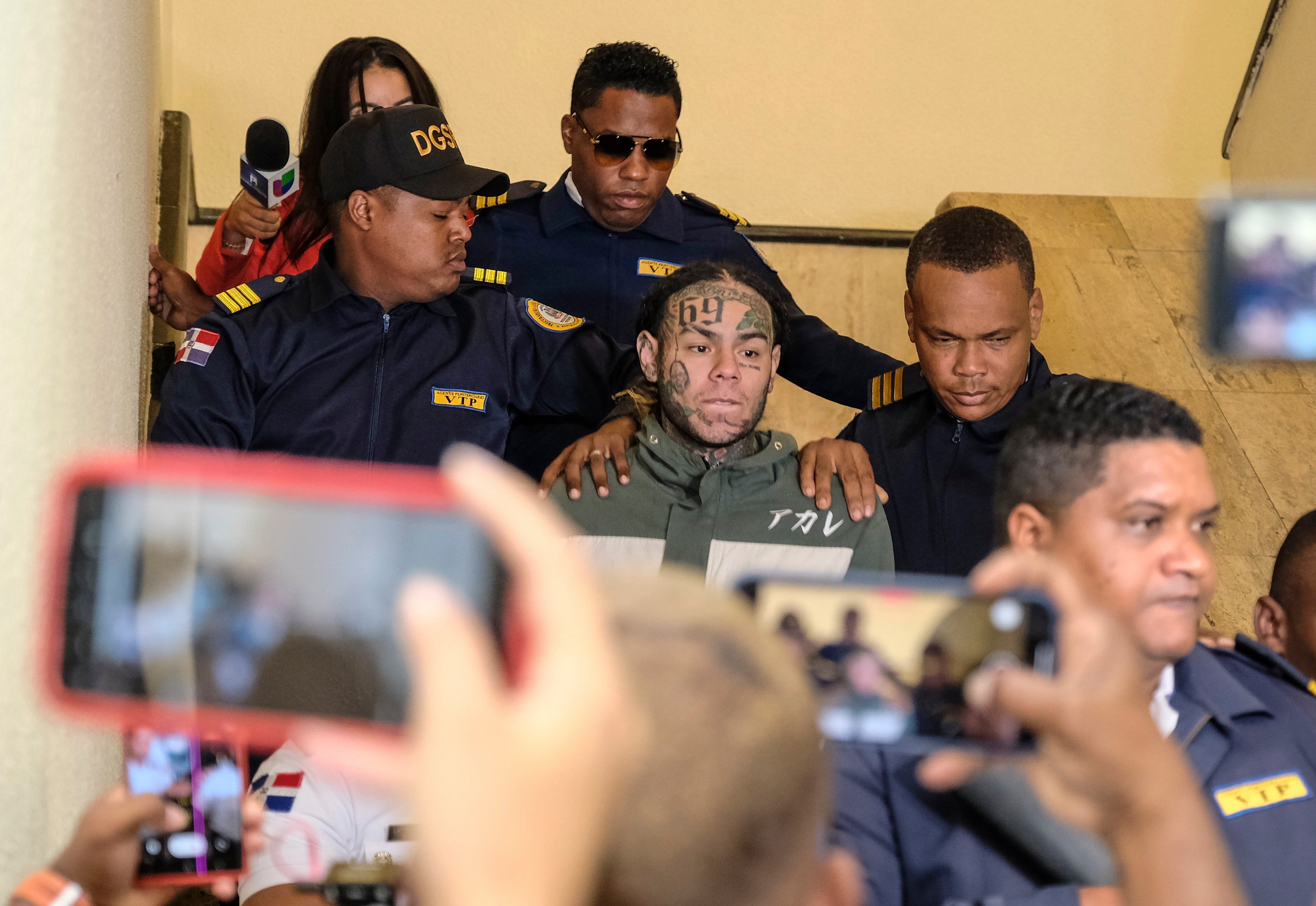 Dominican judge orders conditional release of US rapper Tekashi 6ix9ine in domestic violence case - Vimarsana News