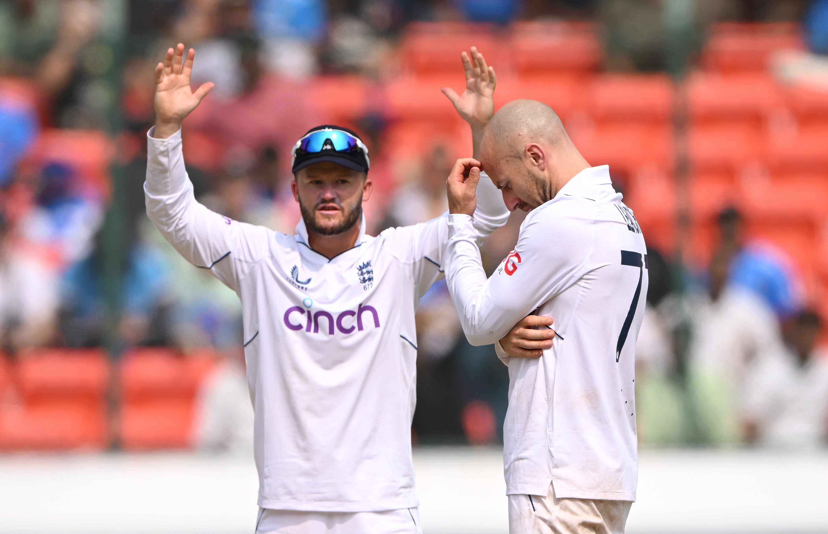 Jack Leach suffered a knock to his knee