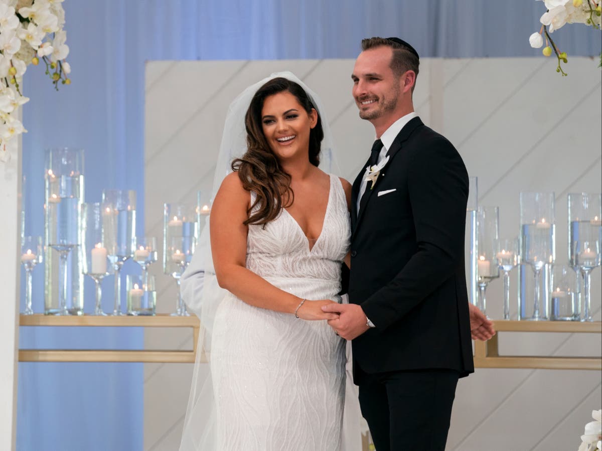 Love Is Blind stars Alexa and Brennon Lemieux announce they&rsquo;re expecting their first child 