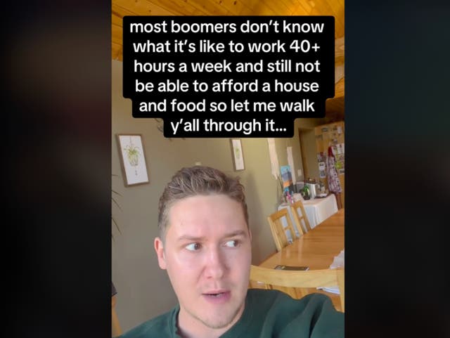 <p>@robbiesmoonmusic on TikTok</p>