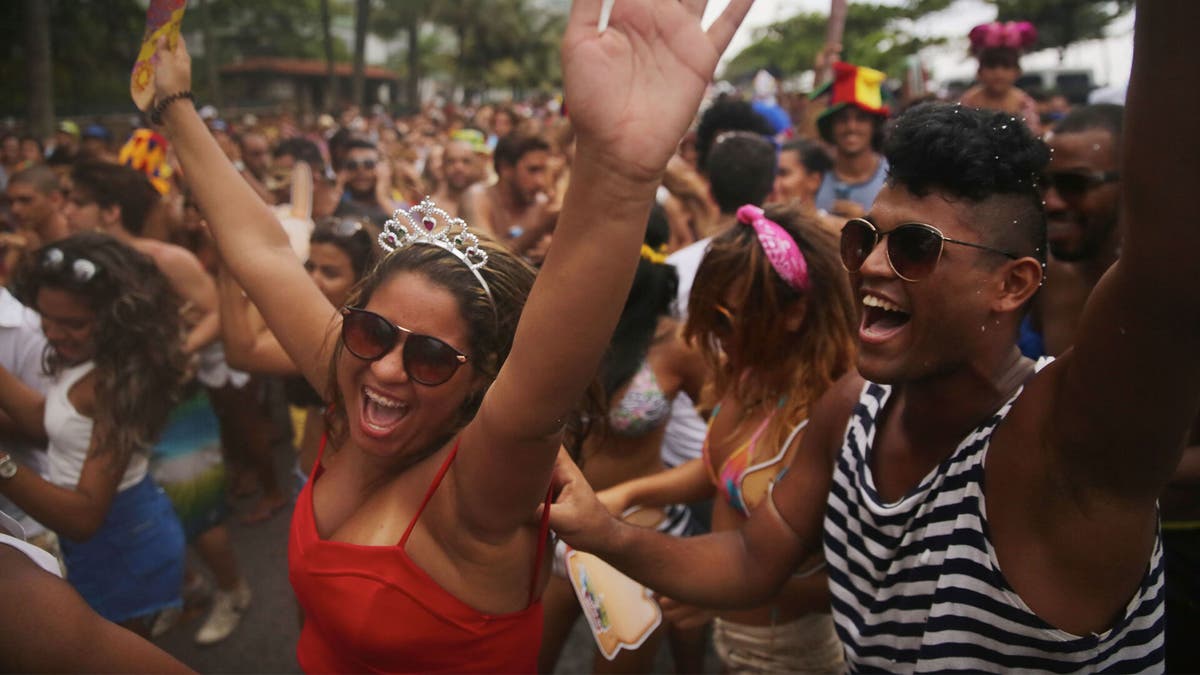 Watch live: Colourful pre-Carnival party hits Rio de Janeiro streets 