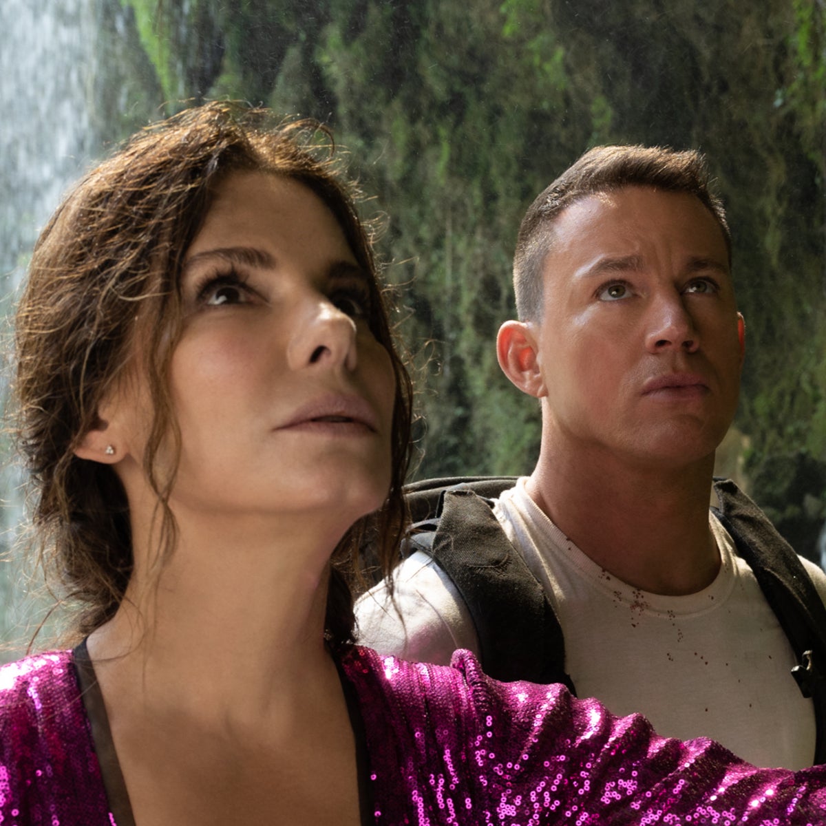 Xayrli tong erotik rasmlar pastdagi deraza yonida mushuk