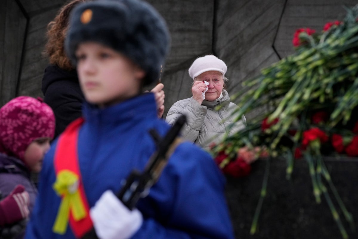Russia marks 80 years since breaking the Nazi siege of Leningrad