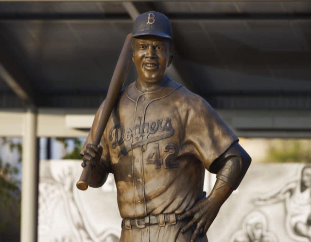 <p>A statue of Jackie Robinson has been stolen from a park in Wichita, Kansas</p>