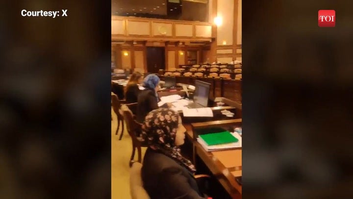 <p>Watch: Maldives MPs punch and kick one another as parliamentary debate descends into mass brawl.</p>