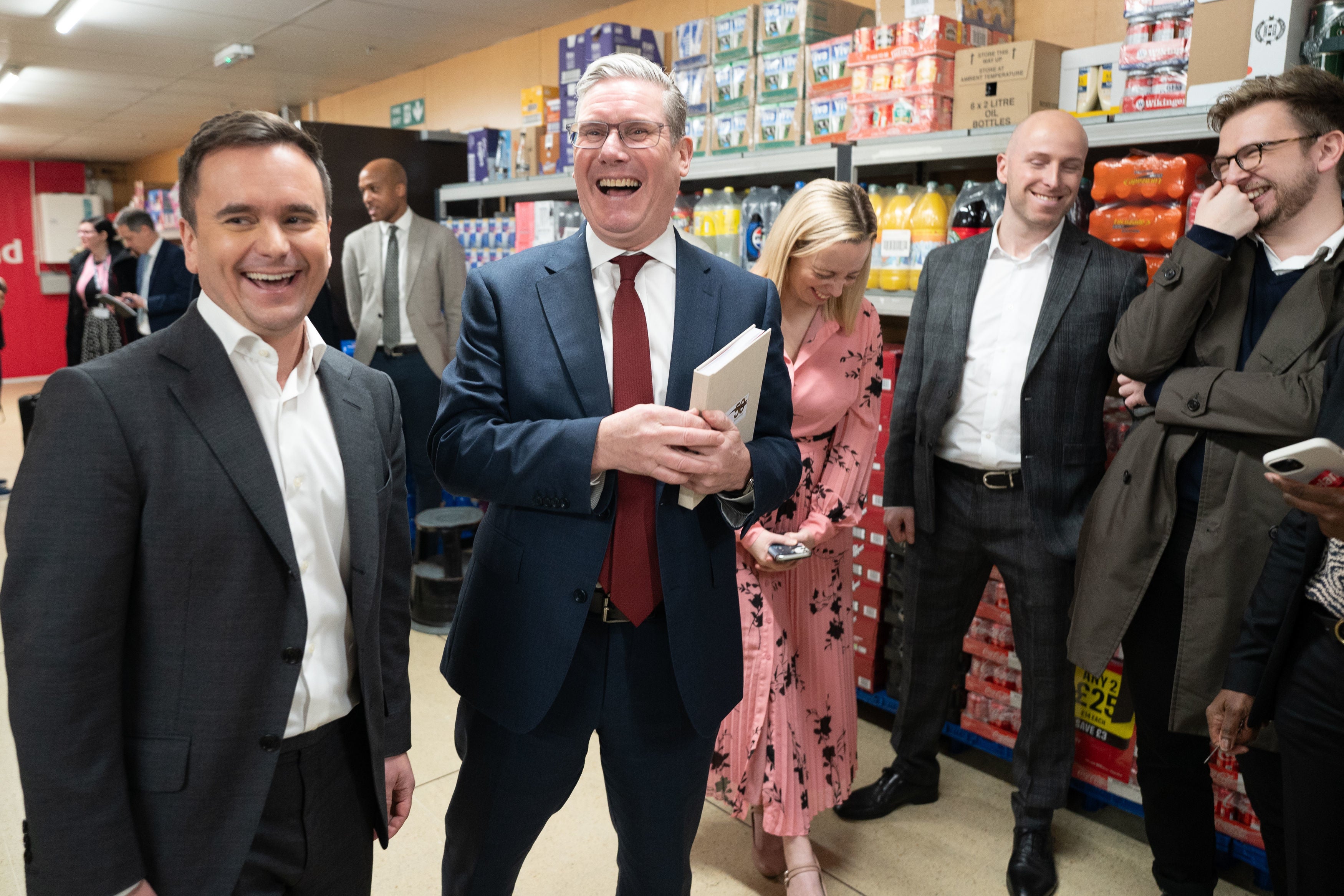 Starmer tours a supermarket in Warrington with Iceland chair Richard Walker