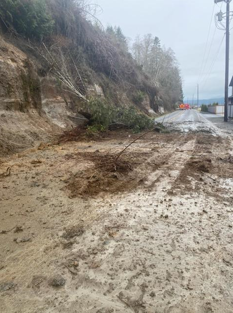 A mudslide blocked a major roadway in Mason County, Washington on Sunday