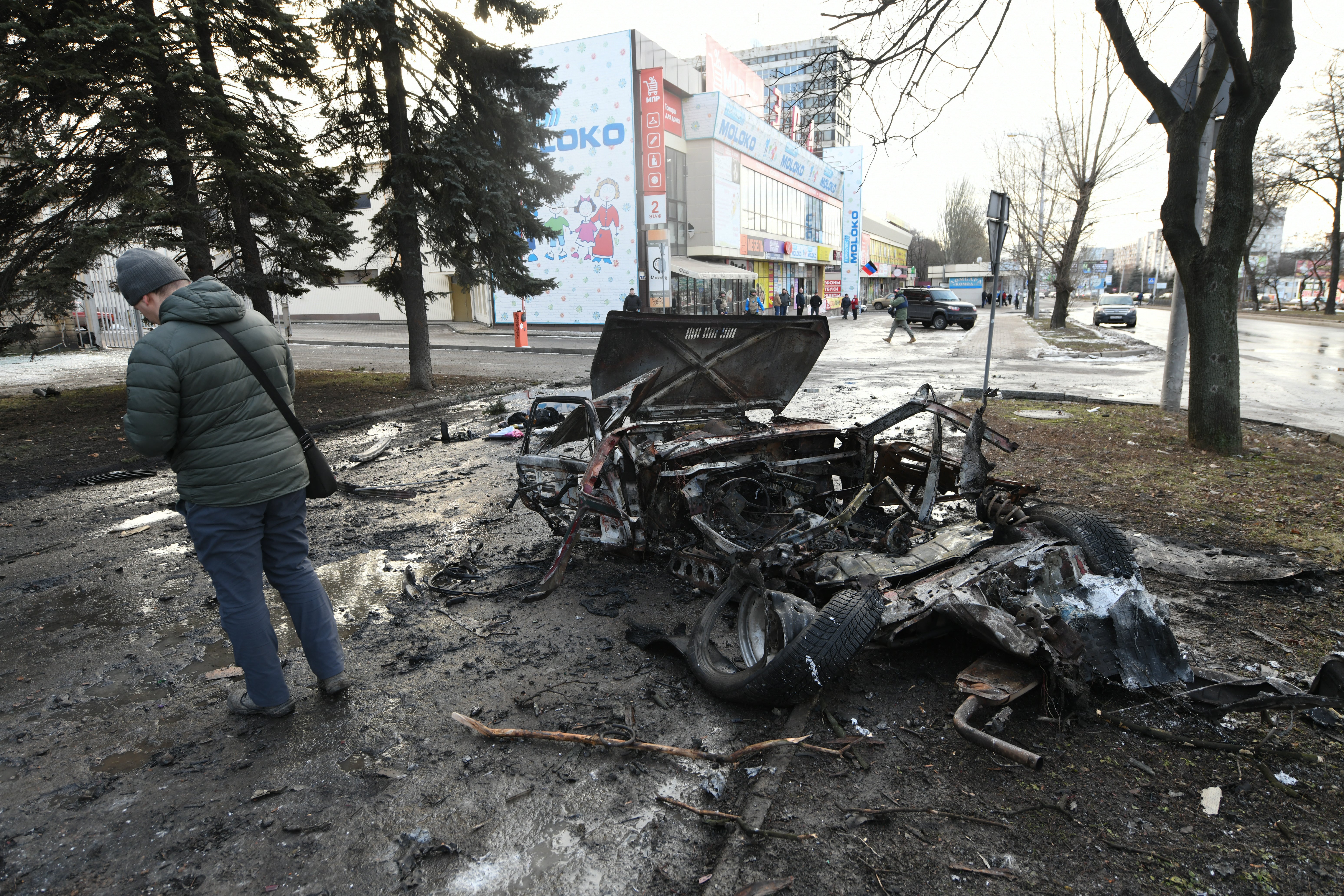 Recent shelling in Donetsk has caused devastation to civilian infrastructure