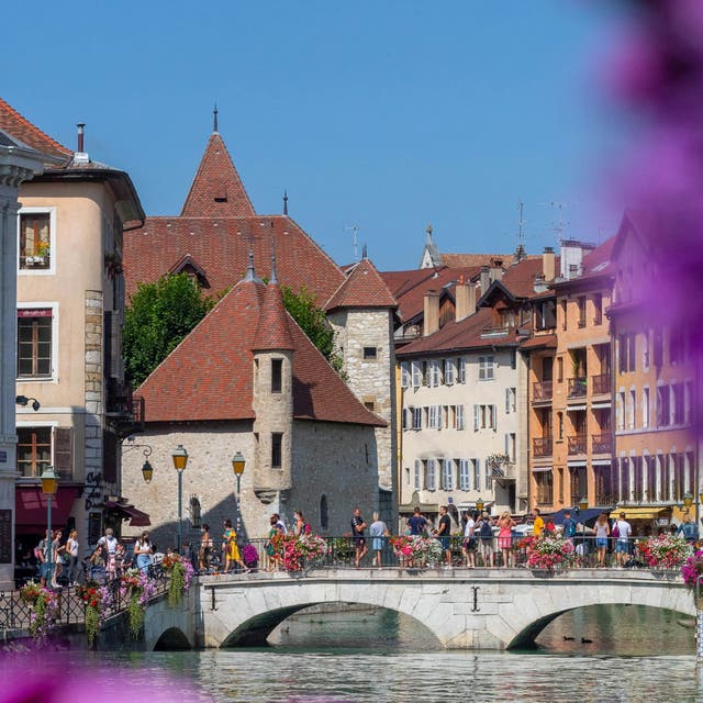 <p>Whimsical Annecy, the Venice of the French Alps  </p>