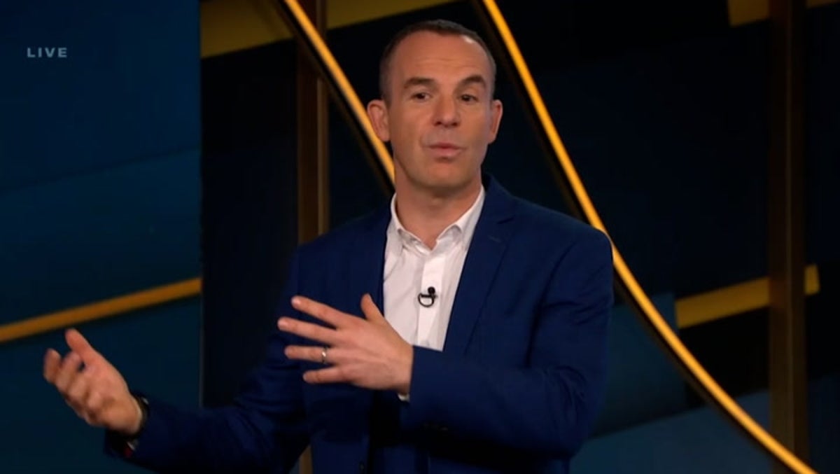 Martin Lewis issues warning to debit card users as he gives crucial credit card tip