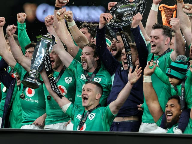 <p>Ireland celebrate their Grand Slam victory last year</p>