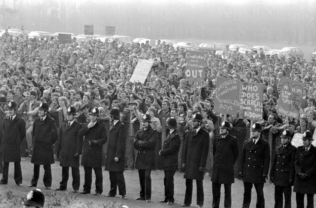 <p>Miners at strike in Nottinghamshire</p>