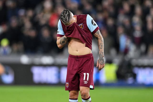 <p>Kalvin Phillips made a huge error with his first touch as a West Ham player </p>