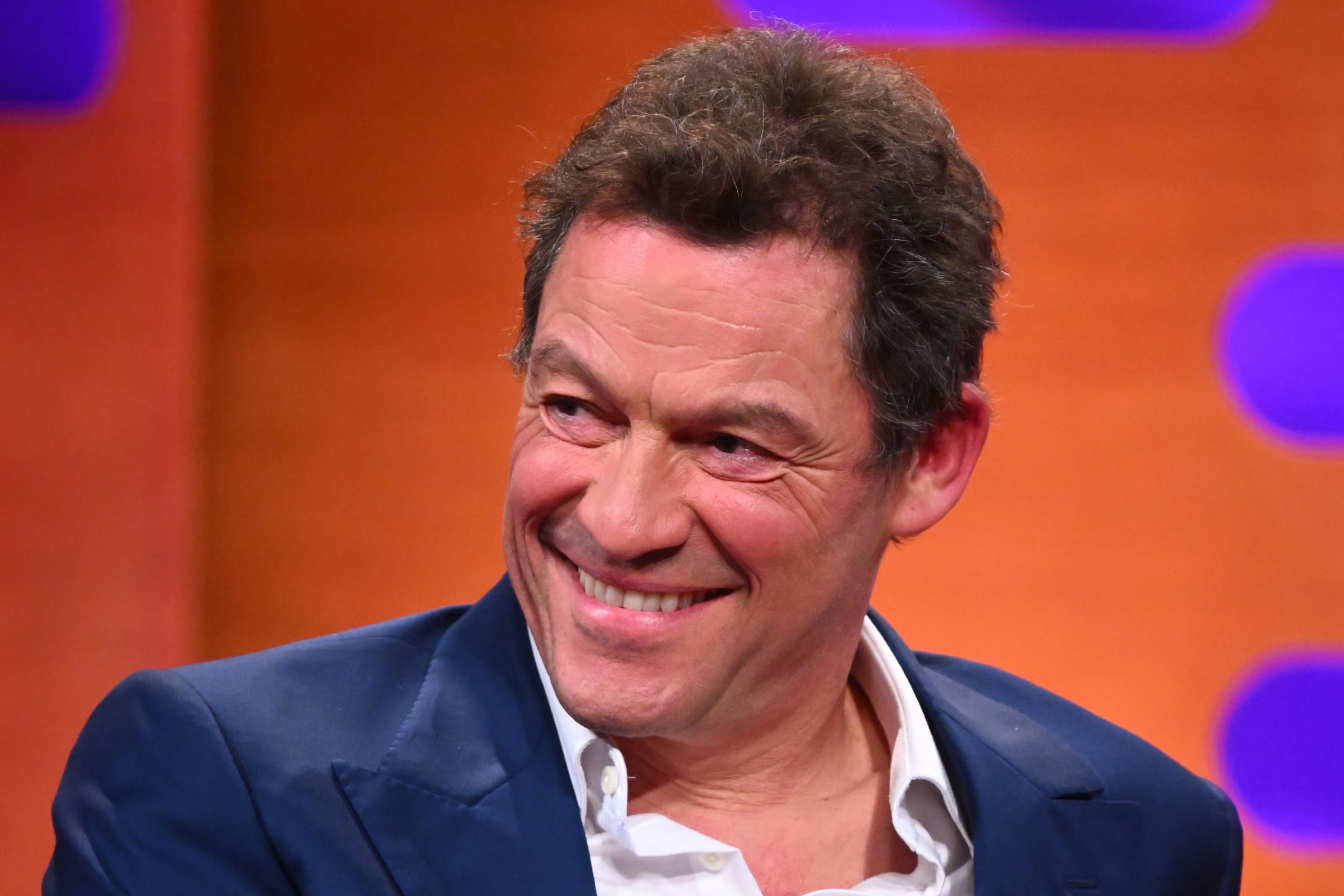 Dominic West recently spoke candidly about his reaction to negative reviews