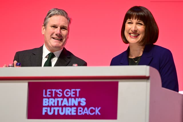 <p>Keir Starmer and shadow chancellor Rachel Reeves will be punished by voters for their weakness, one pollster suggests </p>