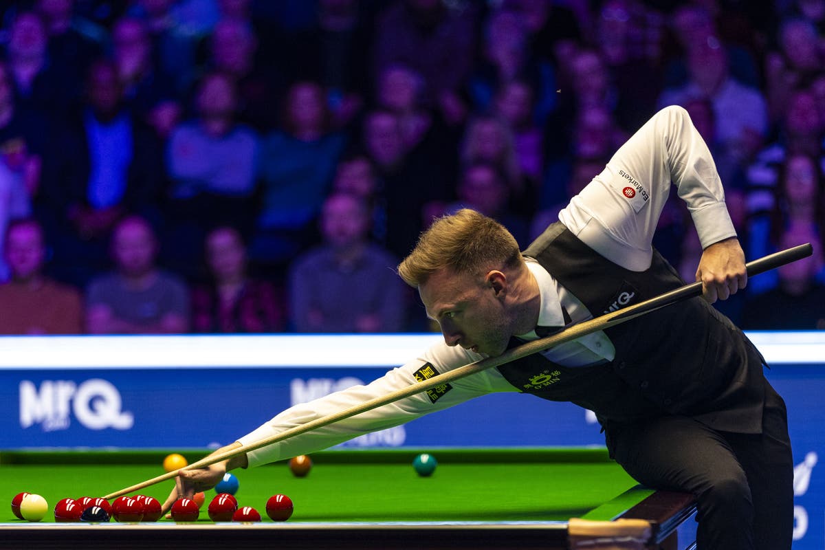 Judd Trump beats John Higgins to reach semi-finals in Berlin